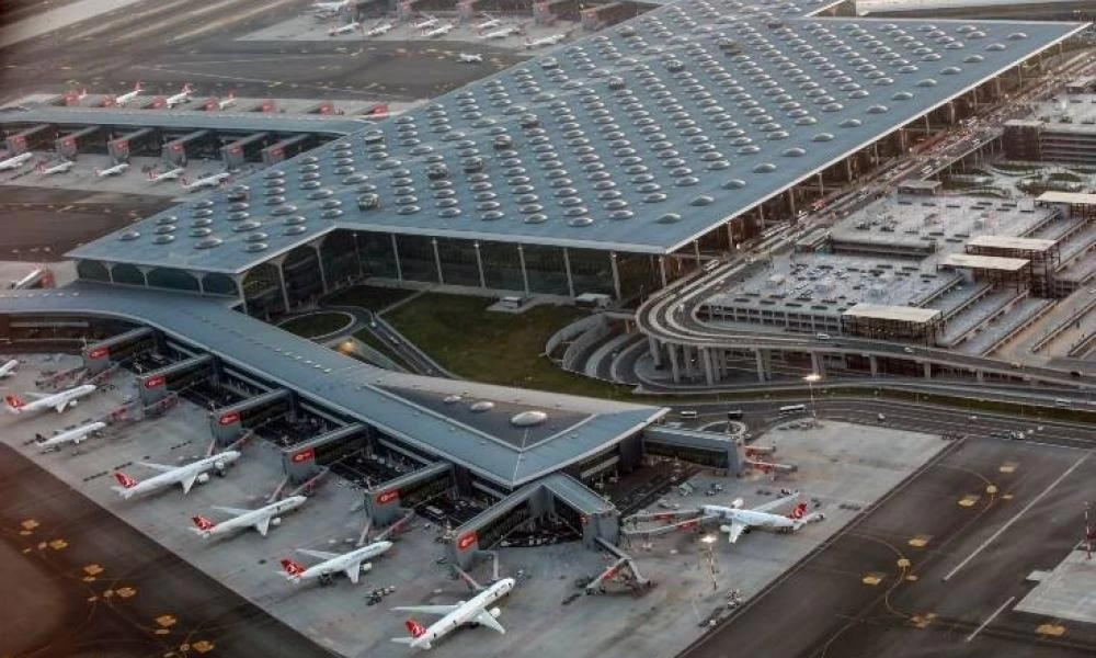Πόλεμος στην Ουκρανία: Η ΕΕ κλείνει τον εναέριο χώρο της για τις ρωσικές αεροπορικές εταιρείες